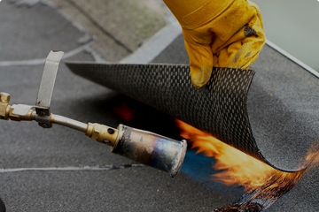 Монтаж мягкой фольгированной кровли